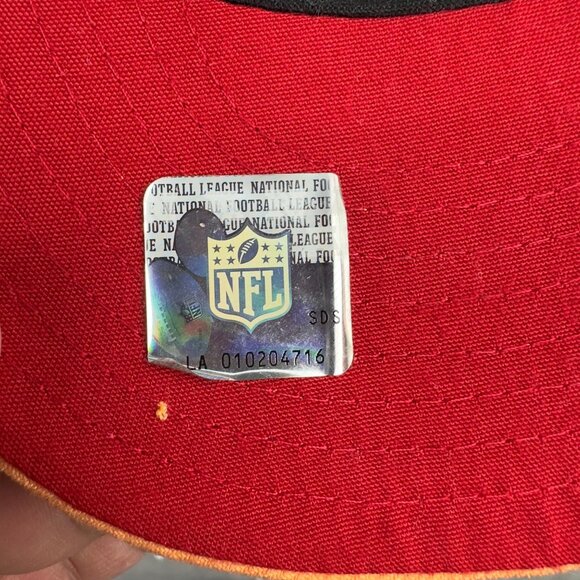 Vintage New Era NFL 59FIFTY Tampa Bay Buccaneers Snapback Cap Size 7 1/8 Orange - Picture 10 of 13